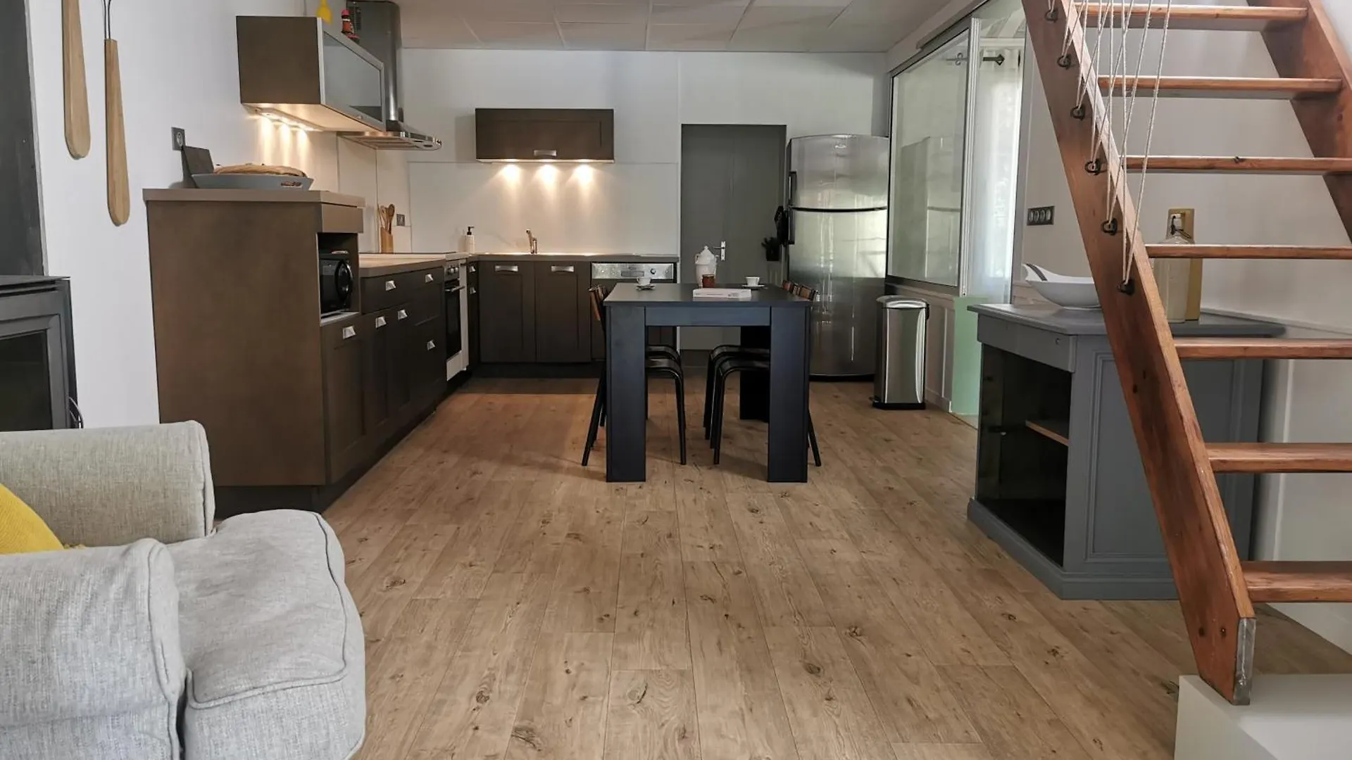 Les Pyrenees Au Bord De L'Eau, De 2 A 7 Personnes Villa Barbazan Vakantiehuis