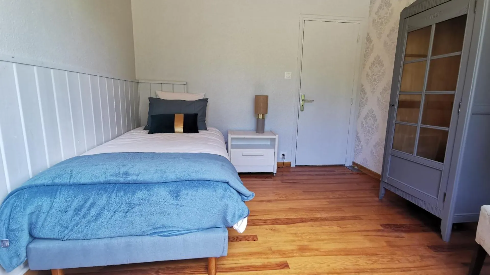 Vakantiehuis Les Pyrenees Au Bord De L'Eau, De 2 A 7 Personnes Villa Barbazan Frankrijk